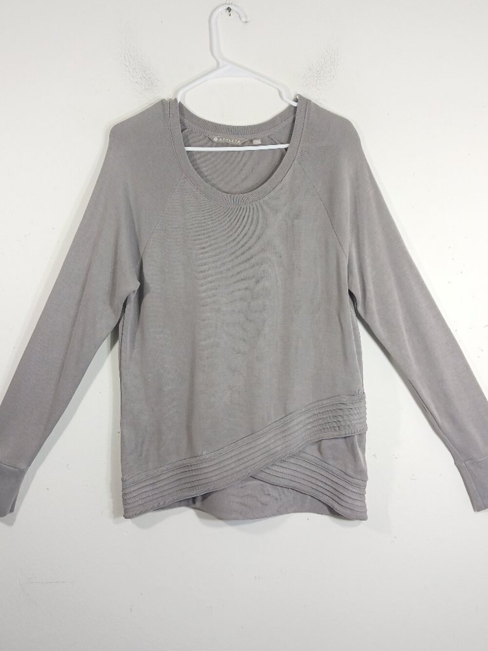 Athleta Gray Long Sleeve Sweatshirt Women M Soft Modal Blend Cross Hem